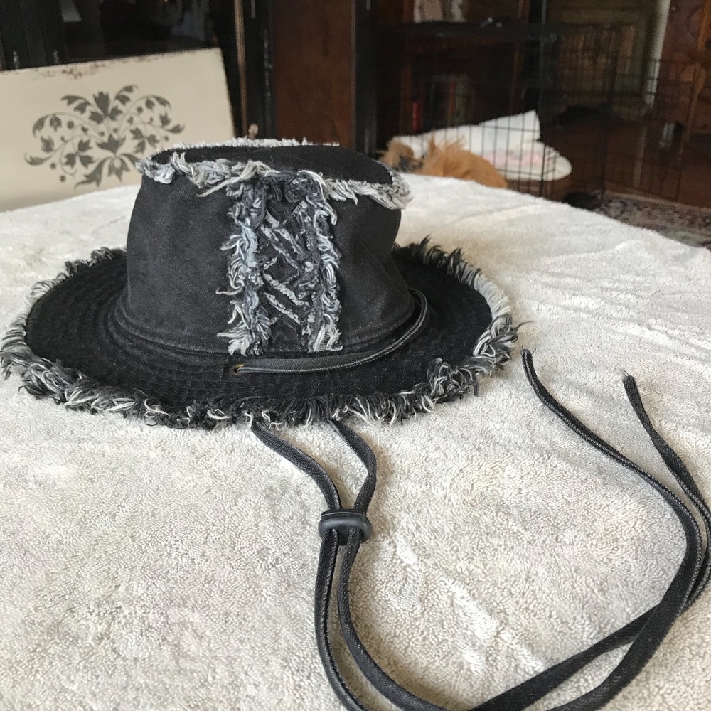 BOHO BLACK DENIM HAT